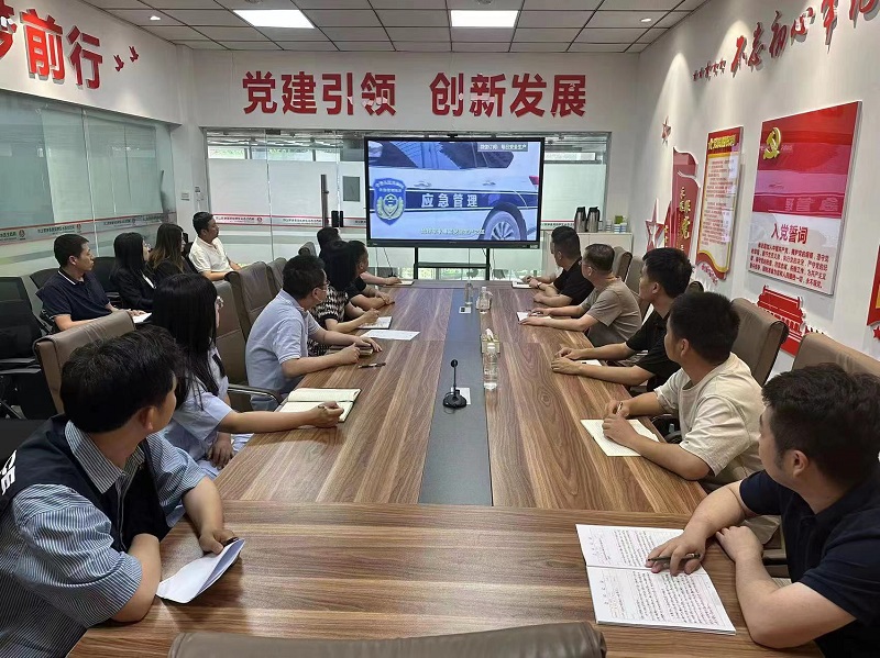 物貿(mào)公司：風(fēng)雨無阻勇攀峰 實現(xiàn)經(jīng)營目標“雙過半”